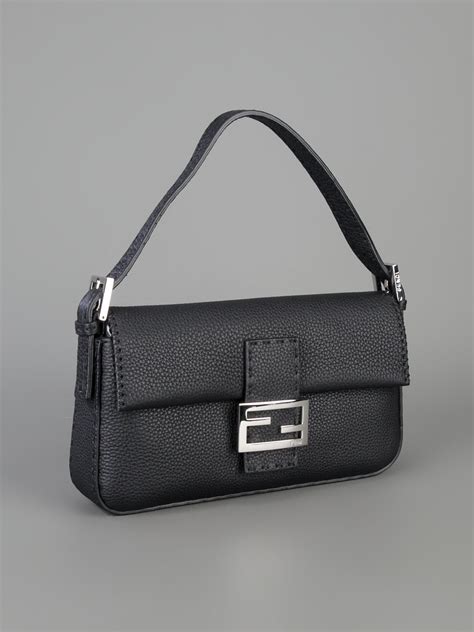 fendi baguette bag black